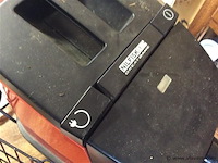 Lot oa stofzuiger nilfisk getest - afbeelding 2 van  3