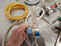 Lot of pressure regulators and hoses - afbeelding 3 van  6