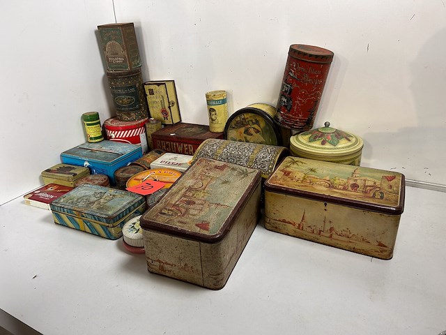 Lot oude blikken dozen 25 items - afbeelding 1 van  4