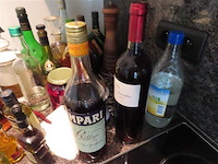 Lot oude dranken en keukenattributen - afbeelding 2 van  4