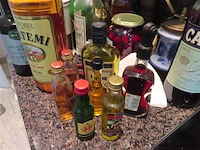 Lot oude dranken en keukenattributen - afbeelding 3 van  4