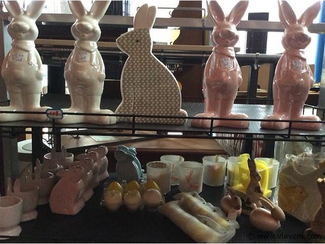 Lot paashazen… - afbeelding 1 van  4