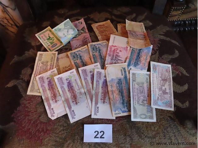 Lot papiergeld - afbeelding 1 van  3