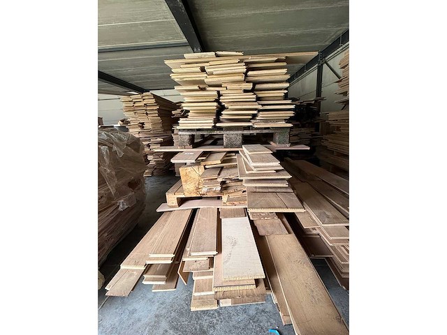 Lot parket - afbeelding 3 van  3