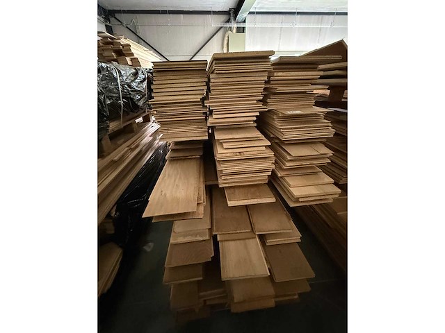 Lot parket - afbeelding 2 van  2