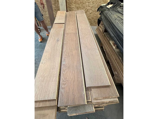 Lot parket - afbeelding 1 van  3