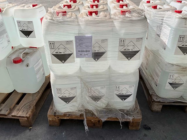 Lot ph bidons zwembadonderhoud - afbeelding 3 van  4