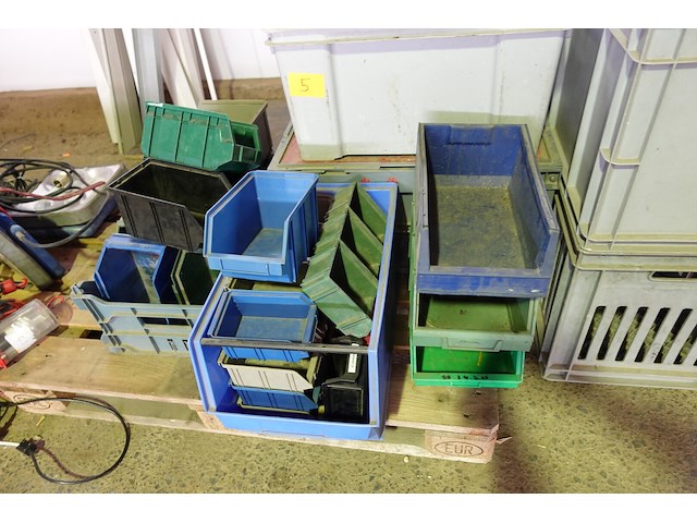 Lot plastic bakken en stapelbakken - afbeelding 3 van  5