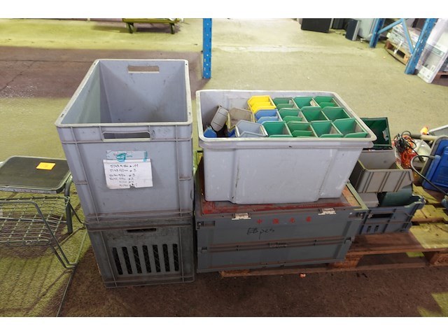 Lot plastic bakken en stapelbakken - afbeelding 5 van  5