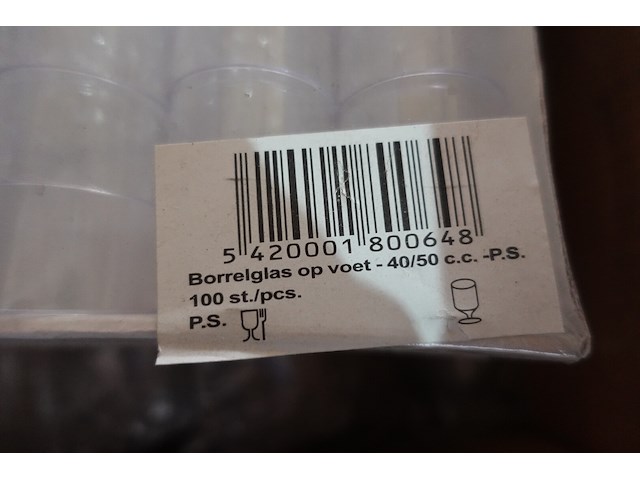 Lot plastieken bekers, tassen en glaasjes - afbeelding 3 van  16