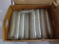 Lot plastieken bekers, tassen en glaasjes - afbeelding 4 van  16