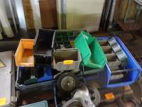 Lot plastieken stapelbakken - afbeelding 1 van  4