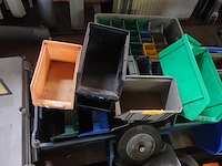 Lot plastieken stapelbakken - afbeelding 2 van  4