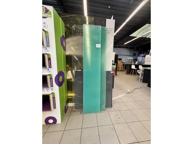 Lot plexiglas - afbeelding 1 van  2