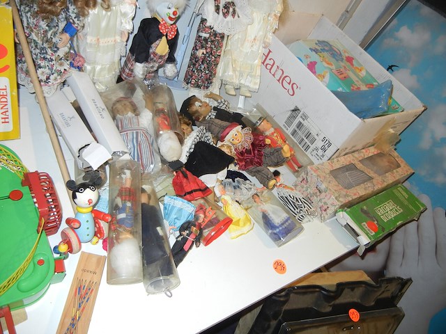 Lot poppen - afbeelding 1 van  2