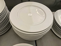 Lot porseleinen borden - afbeelding 10 van  12