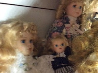 Lot porseleinen poppen - afbeelding 3 van  3