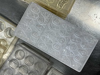 Lot praline mallen chocolade en pralines - afbeelding 2 van  6