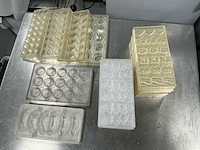 Lot praline mallen chocolade en pralines - afbeelding 3 van  6