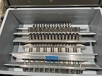 Lot professioneel pattiseriemateriaal (marsepein, petit fours, taart) - afbeelding 4 van  13