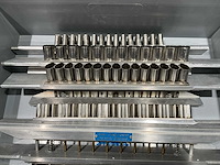 Lot professioneel pattiseriemateriaal (marsepein, petit fours, taart) - afbeelding 8 van  12