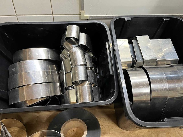 Lot professionele patisserie vormen inox + pvc (177x) - afbeelding 3 van  15