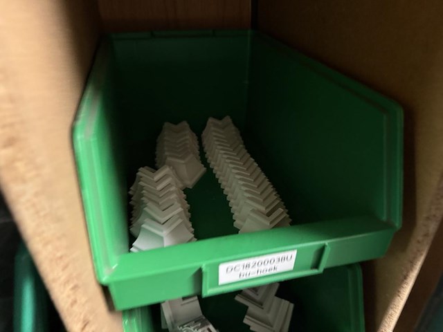 Lot pvc afdekplaten ea - afbeelding 13 van  19