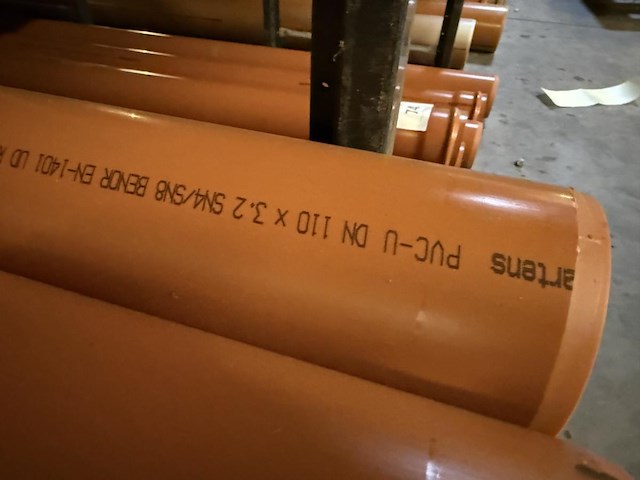 Lot pvc afvoerbuizen - oranje - dia 110 - afbeelding 3 van  4