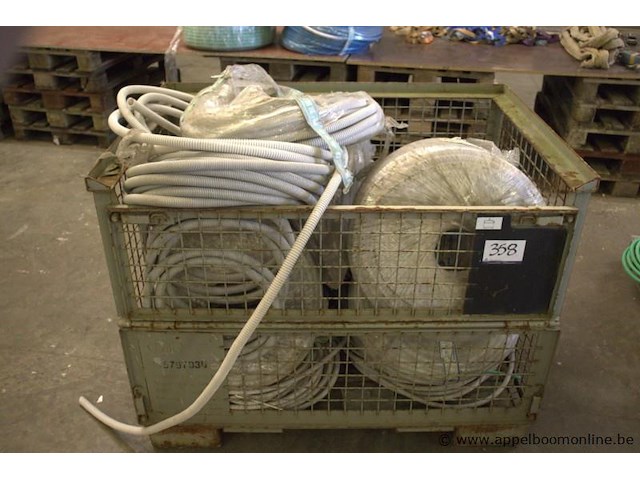 Lot pvc buismateriaal wo trekdraad - afbeelding 1 van  1