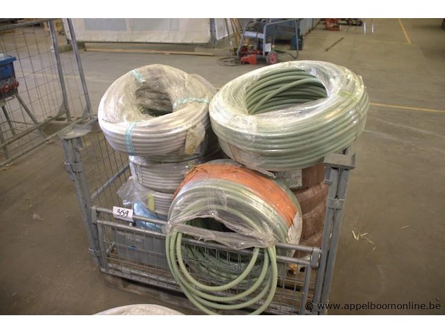 Lot pvc buismateriaal wo trekdraad - afbeelding 1 van  2