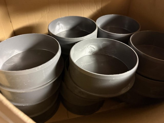 Lot pvc eindstukken & stoppen - afbeelding 13 van  18