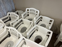 Lot pvc kakstoelen (34) - afbeelding 2 van  6
