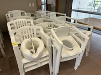 Lot pvc kakstoelen (39) - afbeelding 6 van  8