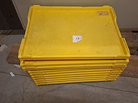 Lot pvc kisten - afbeelding 2 van  2