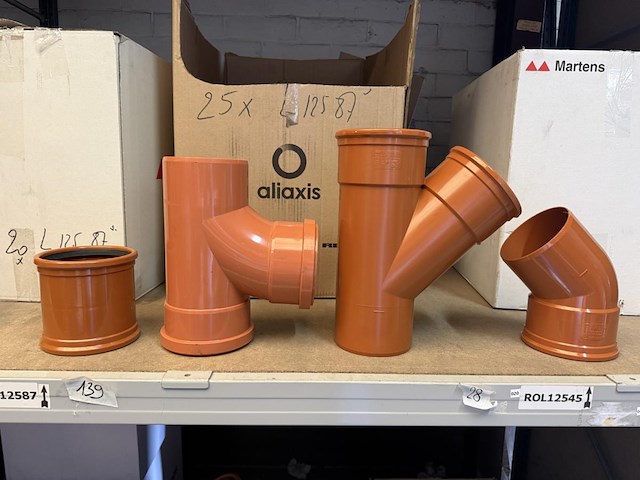 Lot pvc koppelstukken d125mm - afbeelding 1 van  9