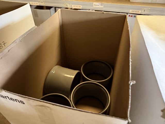 Lot pvc koppelstukken d200mm - afbeelding 10 van  12
