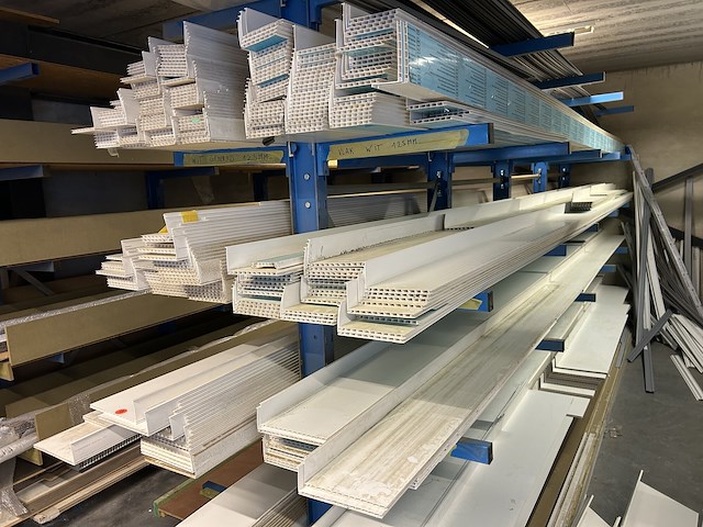 Lot pvc raampriofielen - afbeelding 2 van  12