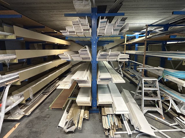 Lot pvc raampriofielen - afbeelding 9 van  12