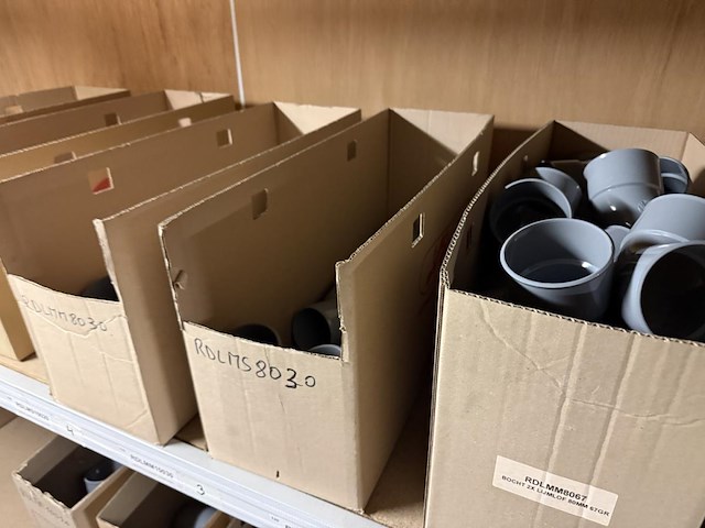 Lot pvc t-stukken , koppelingen, etc - afbeelding 12 van  13