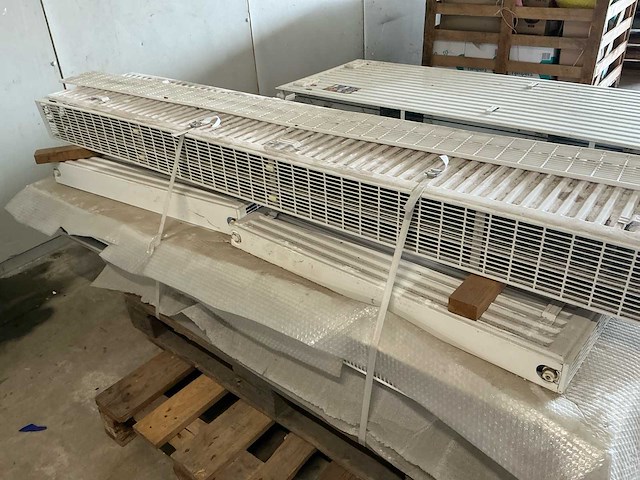 Lot radiatoren - afbeelding 1 van  5