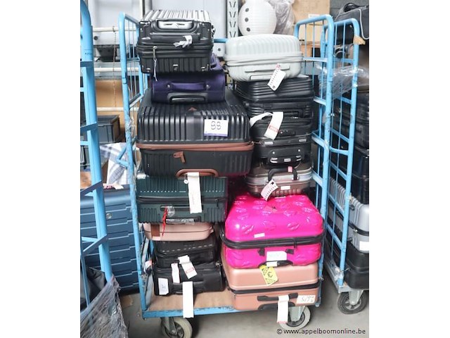 Lot reiskoffers - afbeelding 1 van  1