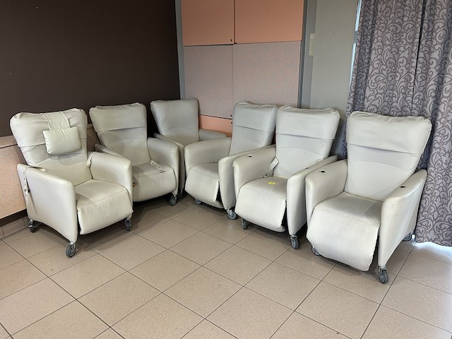 Lot relax-zetels (6) op wielen - afbeelding 2 van  2