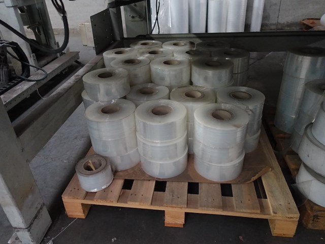 Lot rest plastic folie op rol - afbeelding 2 van  18