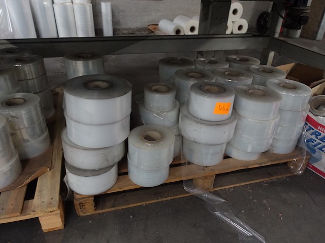 Lot rest plastic folie op rol - afbeelding 3 van  18