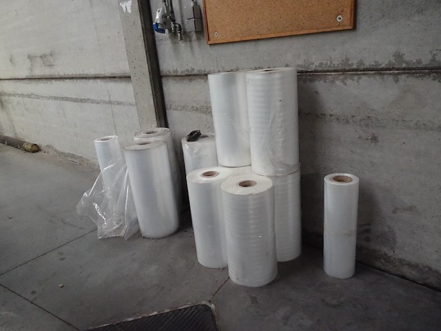 Lot rest plastic folie op rol - afbeelding 7 van  18