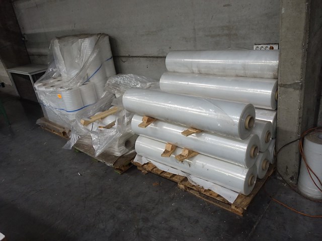 Lot rest plastic folie op rol - afbeelding 10 van  18