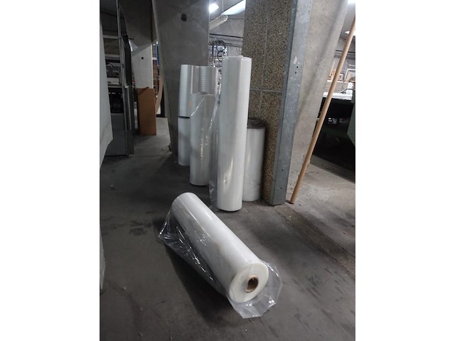 Lot rest plastic folie op rol - afbeelding 15 van  18