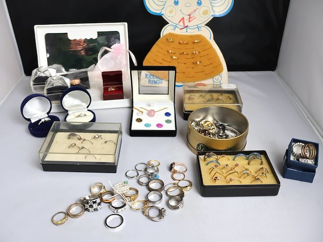 Lot ringen - afbeelding 2 van  7