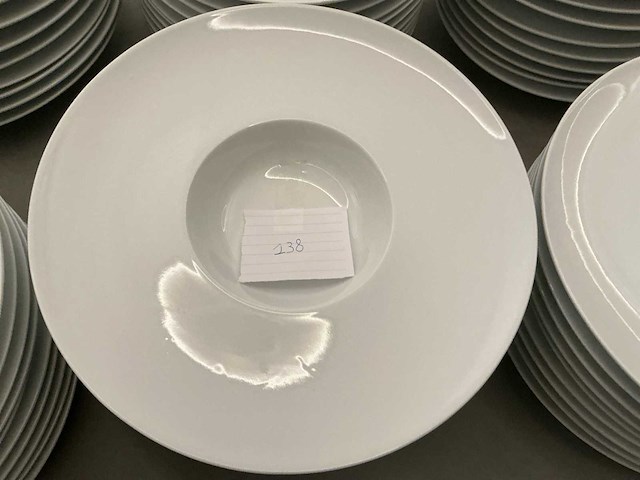 Lot ronde borden - afbeelding 3 van  4