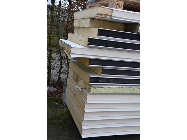 Lot sandwichpanelen - afbeelding 2 van  5